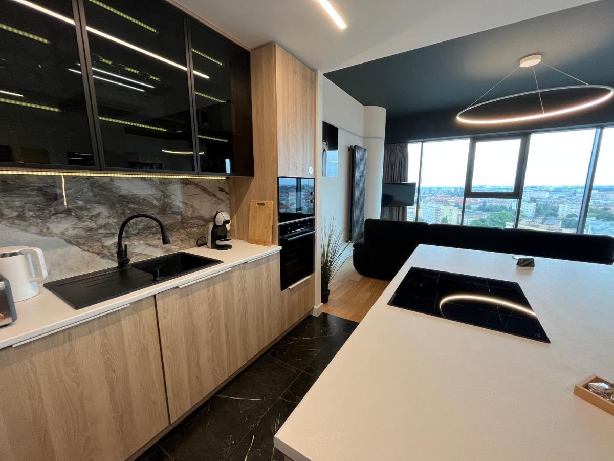 Hanza Tower - Luxurious Apartment 60M2 - 15Th Floor City View Щецин Экстерьер фото